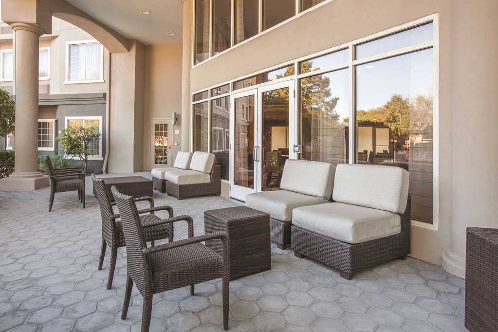 La Quinta By Wyndham Fort Worth North Exterior photo