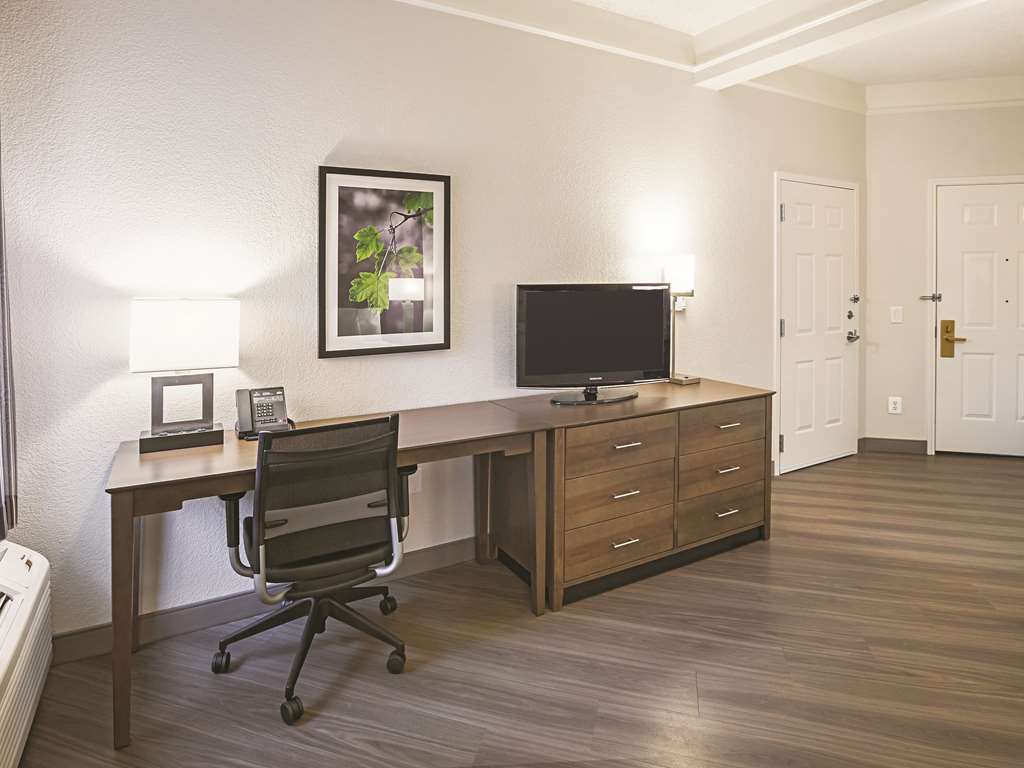 La Quinta By Wyndham Fort Worth North Room photo